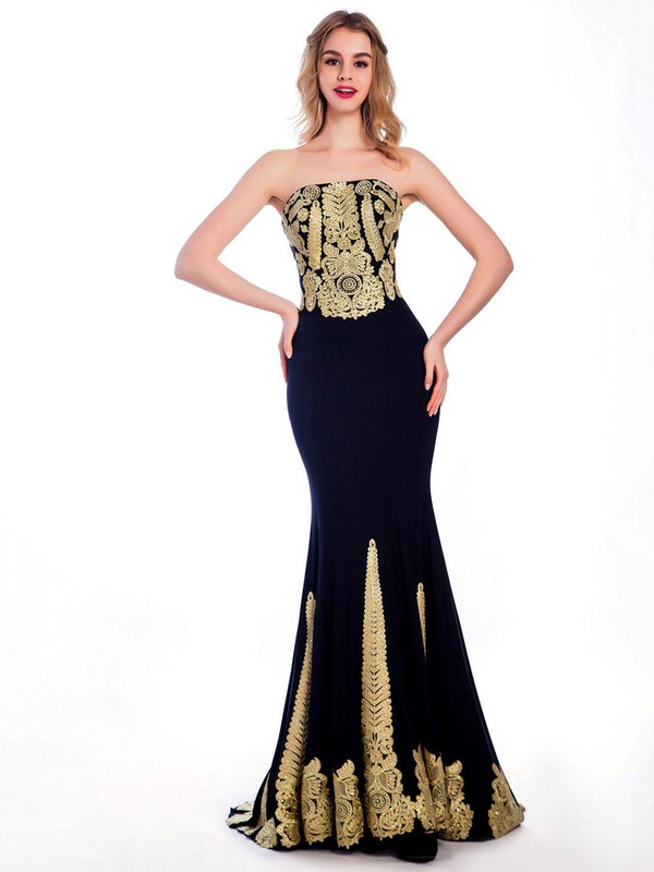 Modest Strapless Silk-like Satin Appliques Lace Trumpet/Mermaid Prom Dresses